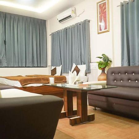 Hotel Alka Palace Durg Ngoại thất bức ảnh