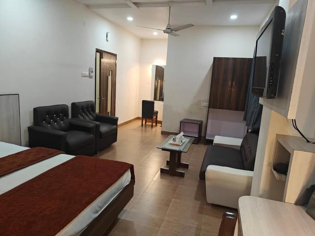Hotel Alka Palace Durg Ngoại thất bức ảnh